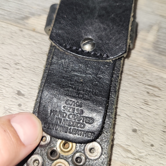 Will leather goods studded belt - Picture 2 of 9